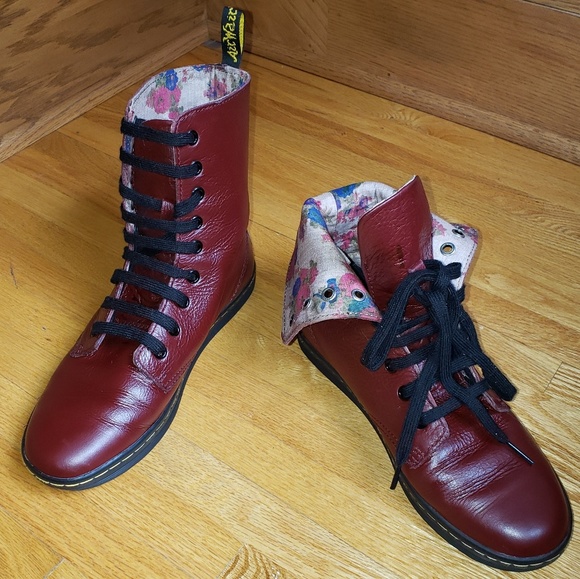 Dr. Martens Shoes - Dr. Martens Stratford 9-Eye Fold Down Boot Size 8